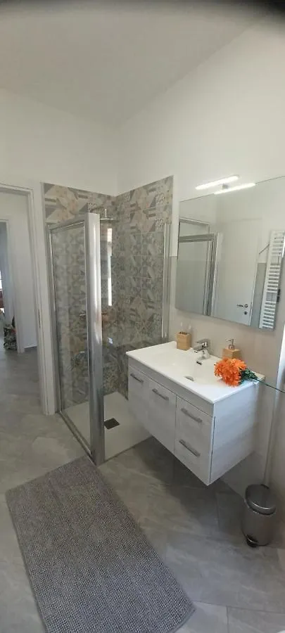 Sunny Holiday Home Sarnico Apartment
