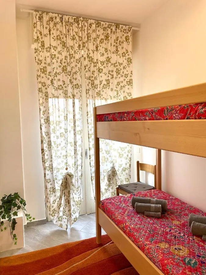 Sunny Holiday Home Sarnico Apartment
